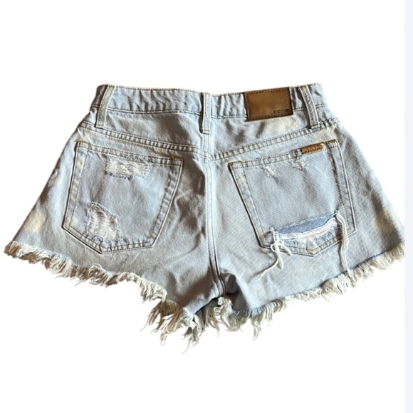 JOES JEANS COLLECTOR'S EDITION
THE CHARLIE - high rise denim short - Size 27 - Picture 2 of 14